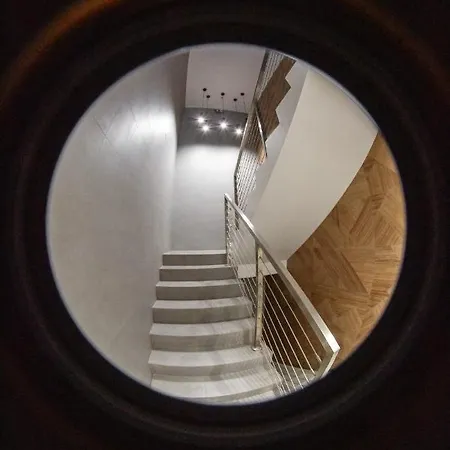 Iroom Hostel