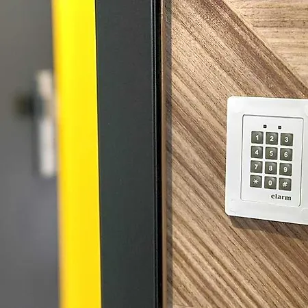 Iroom Хостел