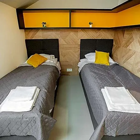 Iroom