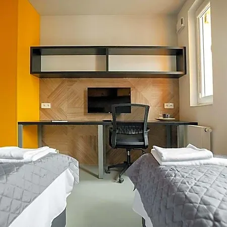Iroom Хостел Люблін